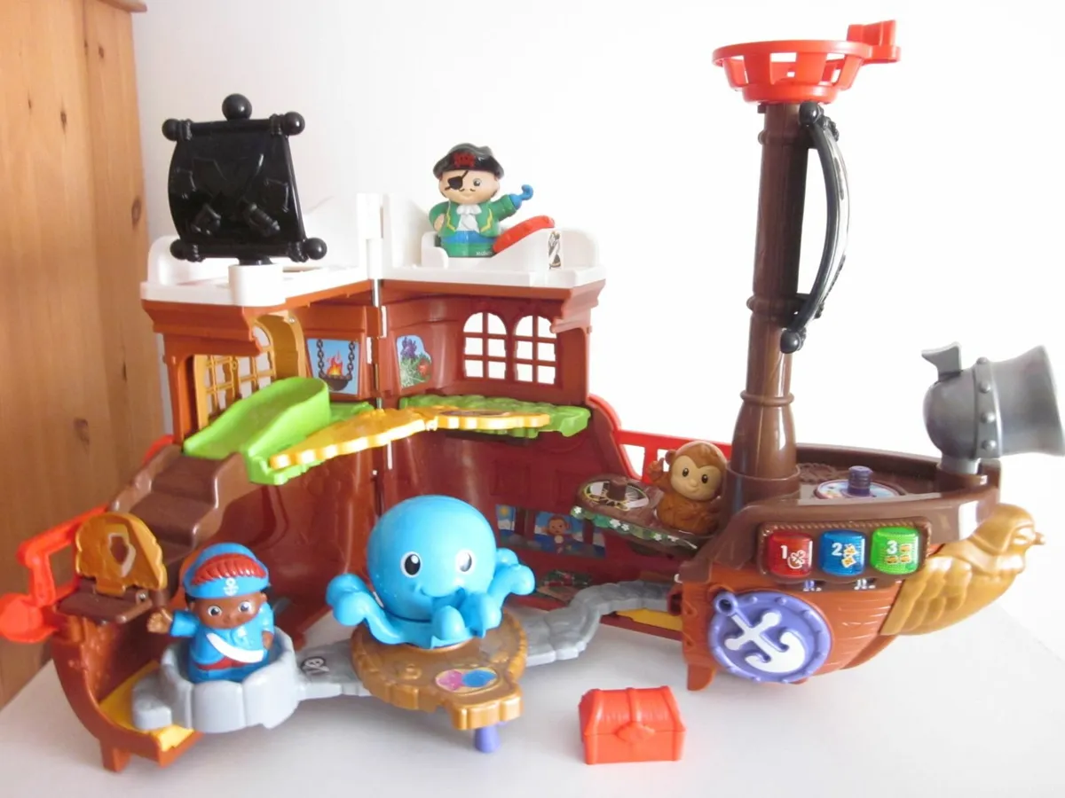 VTech Toot-Toot Friends Kingdom Pirate Ship - Image 2