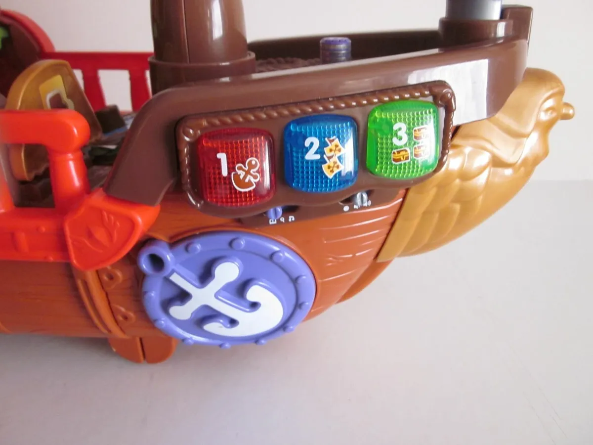 VTech Toot-Toot Friends Kingdom Pirate Ship - Image 4