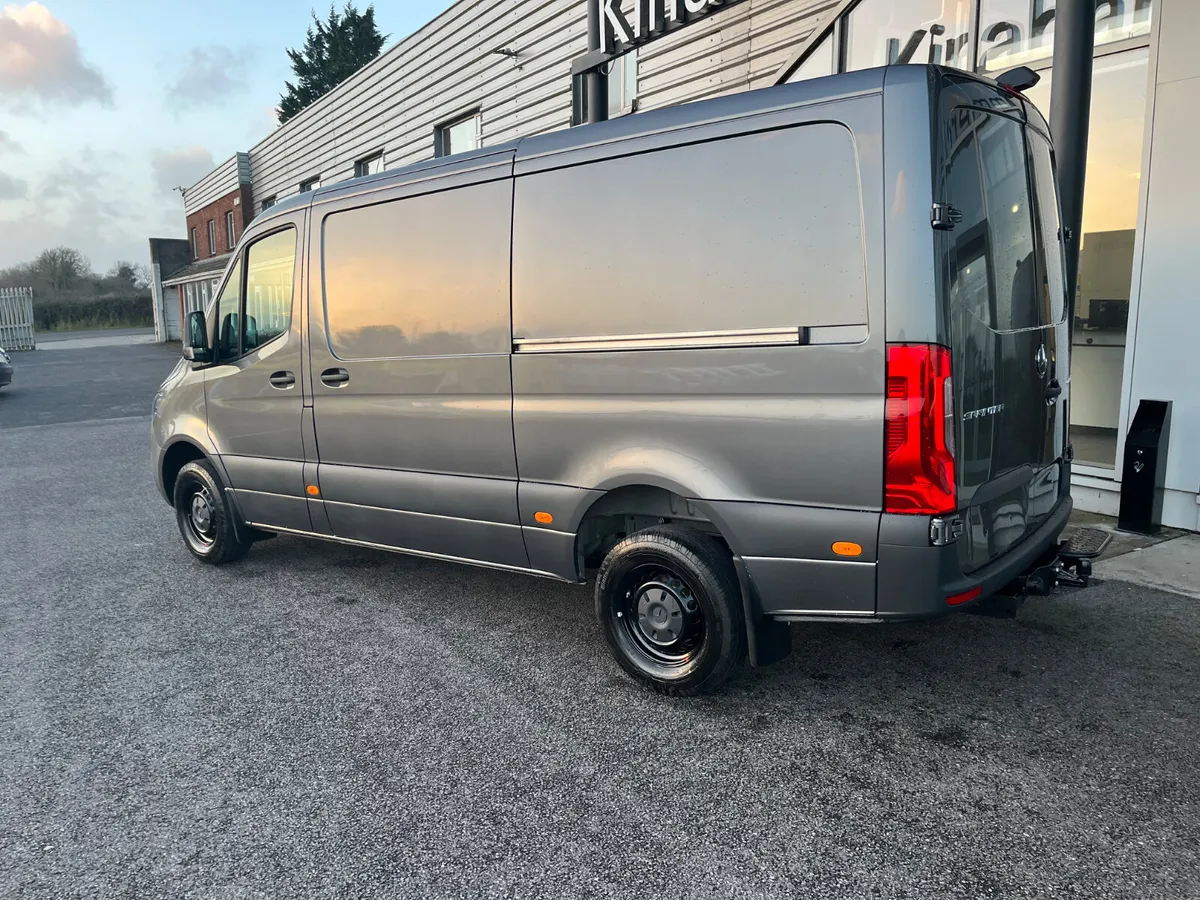 Mercedes Sprinter 319/36 Select - Image 3