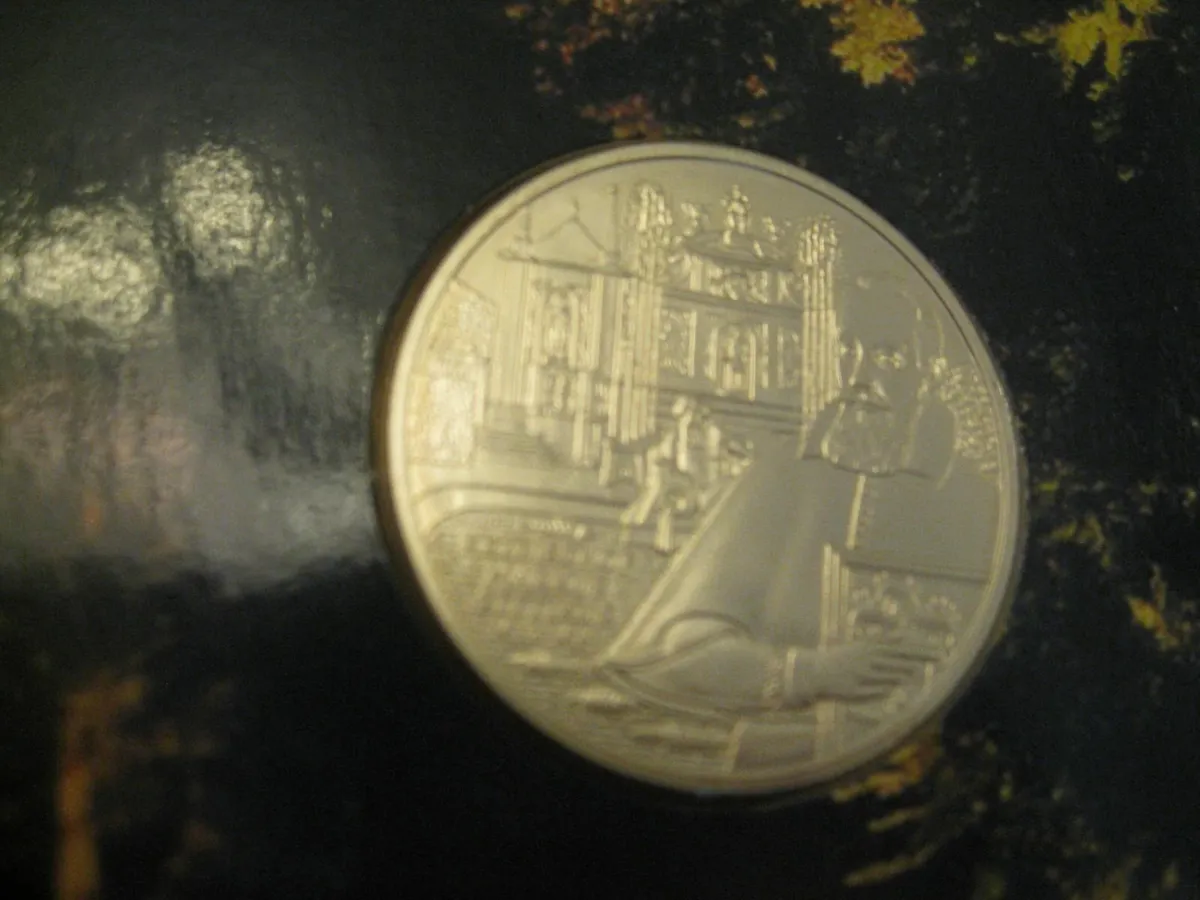 Austria 2004 The Castle Hellbrunn 10 Euro Coin Set - Image 4