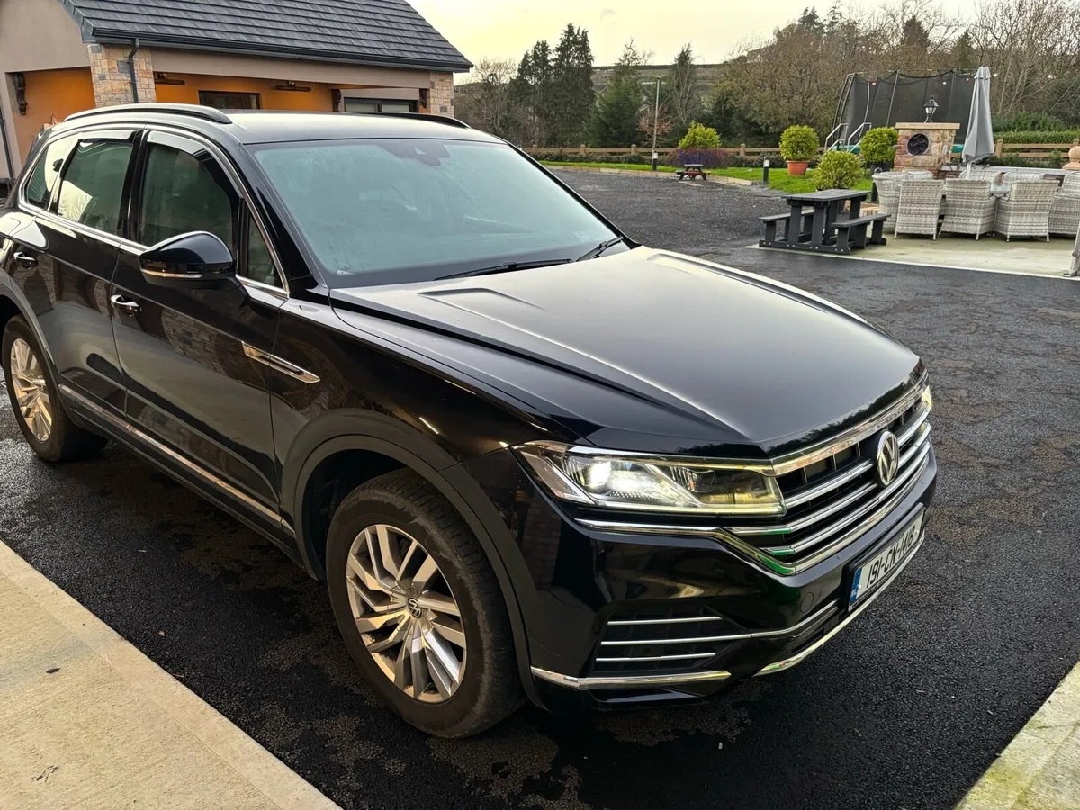 2019 Volkswagen Toureg - Image 4