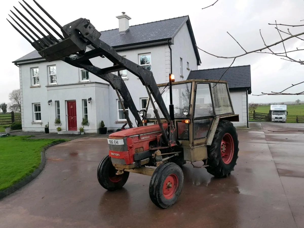 Zetor 5718 with Front Loader - Image 1