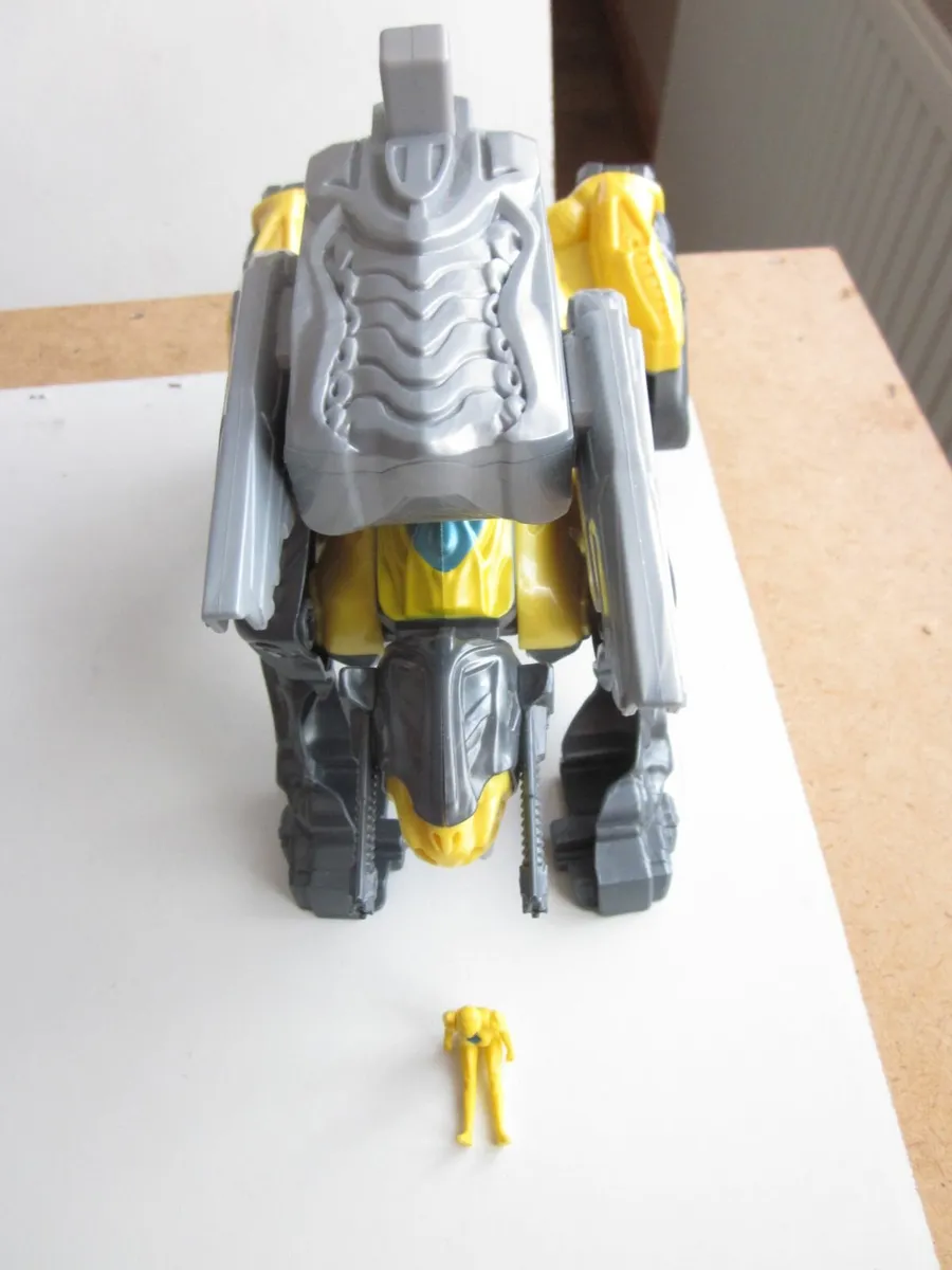 Power Rangers Colossal Megalord Action Figure 2017 - Image 4