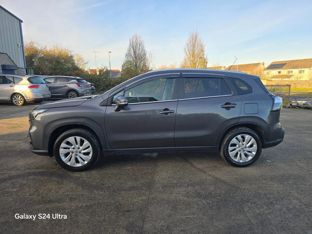 Suzuki SX4 S-Cross  Hybrid 2024 - Image 4