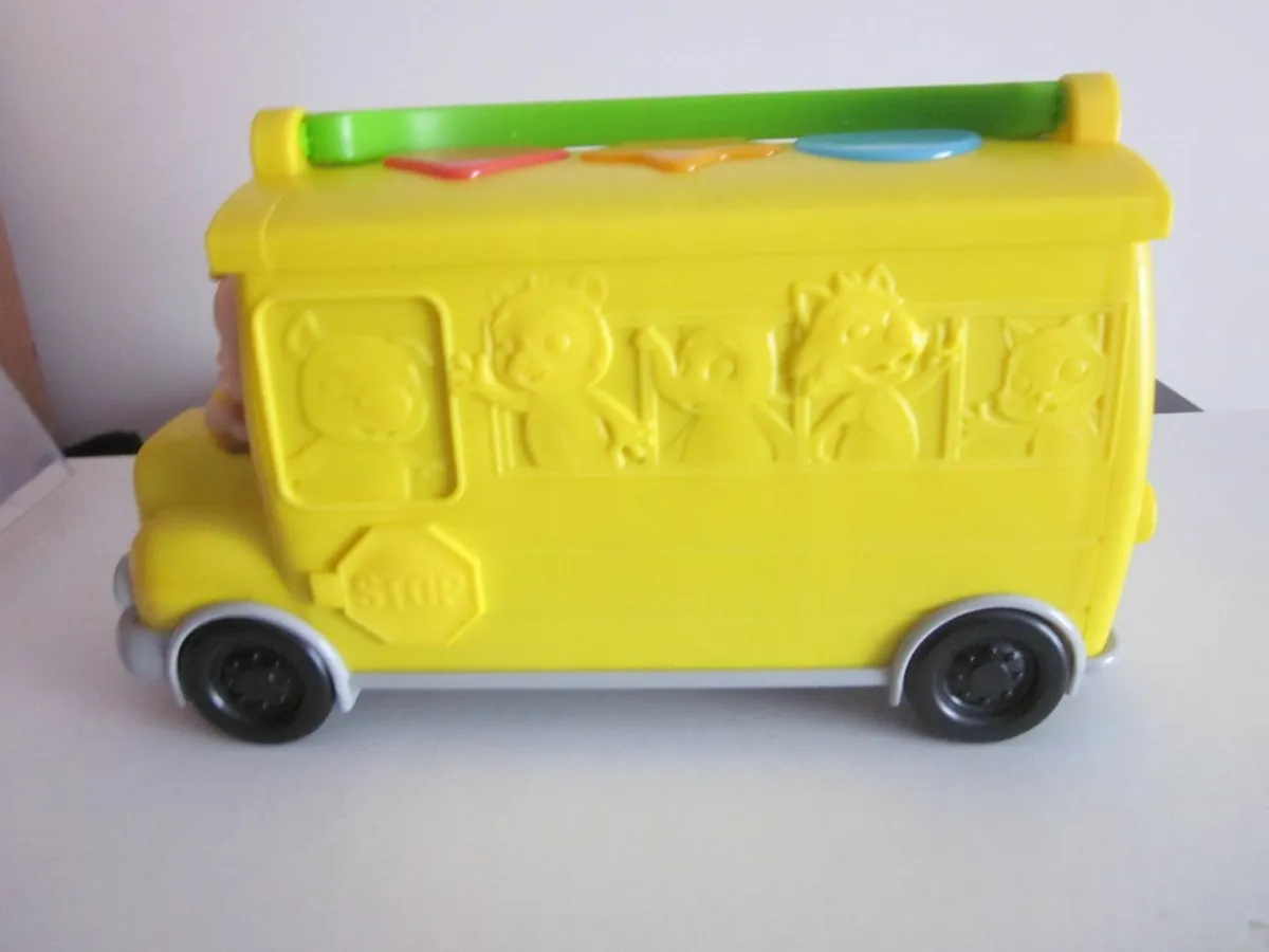 CoComelon  Learning Bus, Lights/Music /Sounds - Image 4