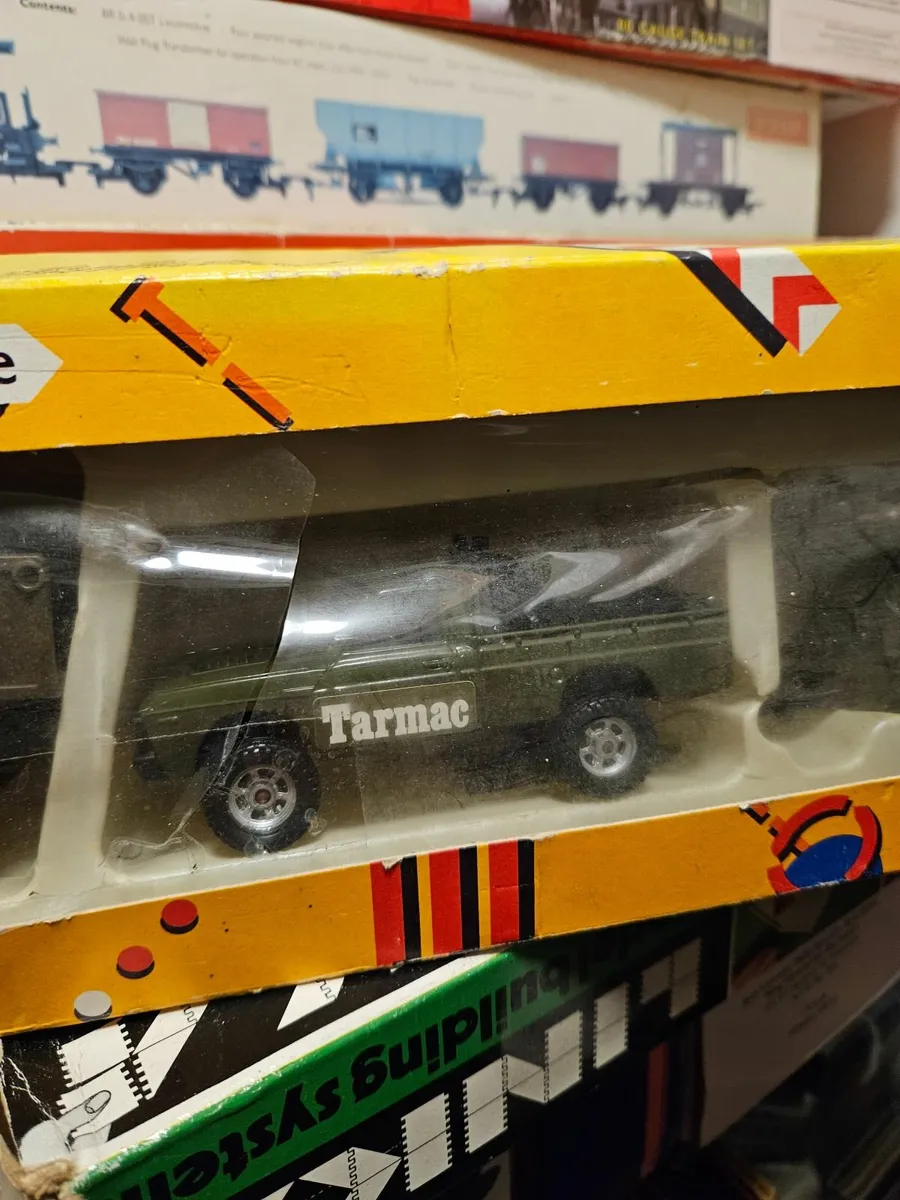 Corgi Tarmac Set - Image 4