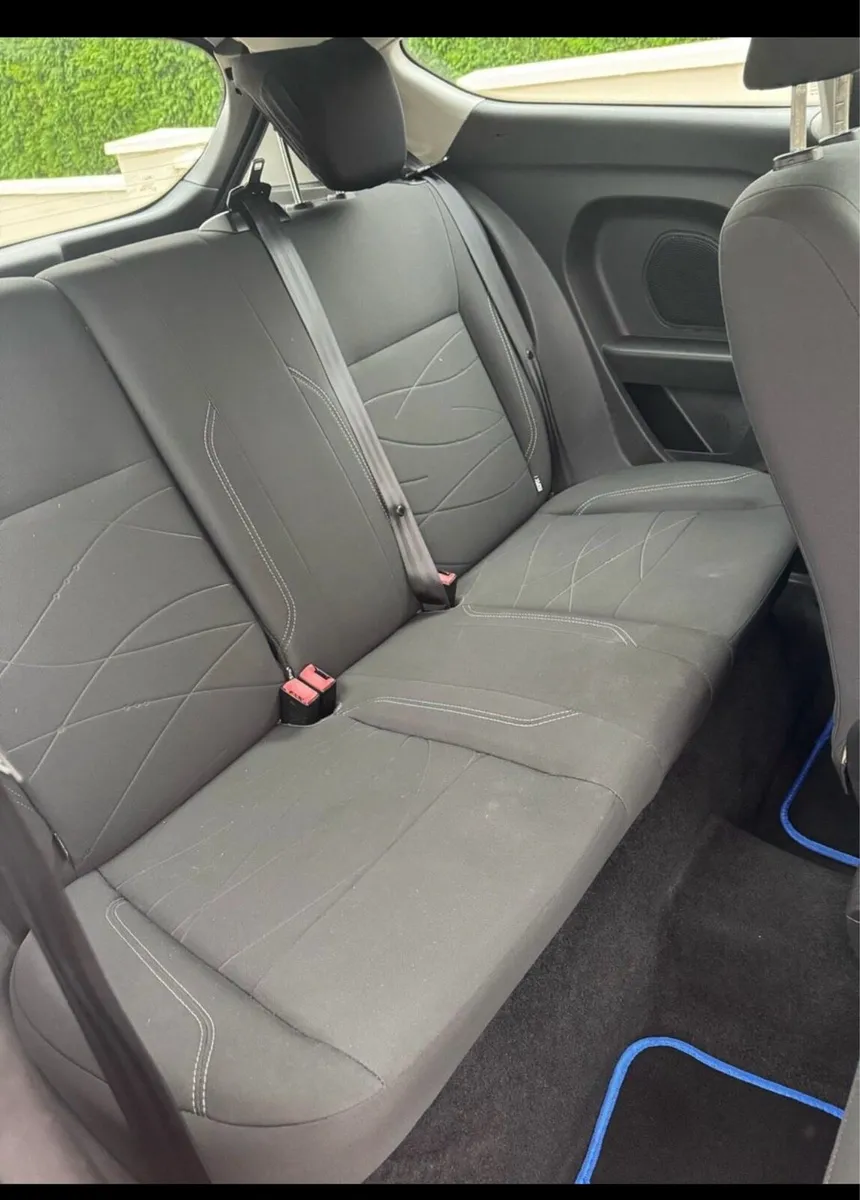 Ford Fiesta - Image 2