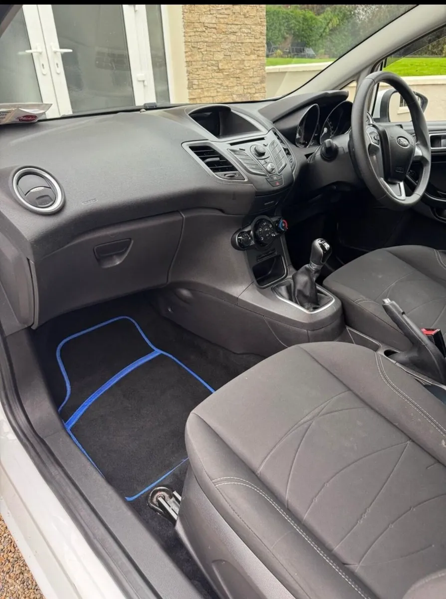 Ford Fiesta - Image 3