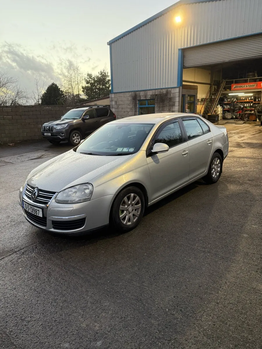 Volkswagen Jetta - Image 3