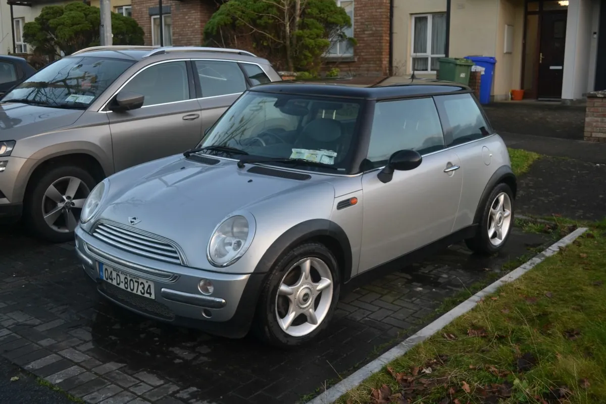 Mini Cooper 2004. 14 Months NCT. Mint Condition. - Image 3