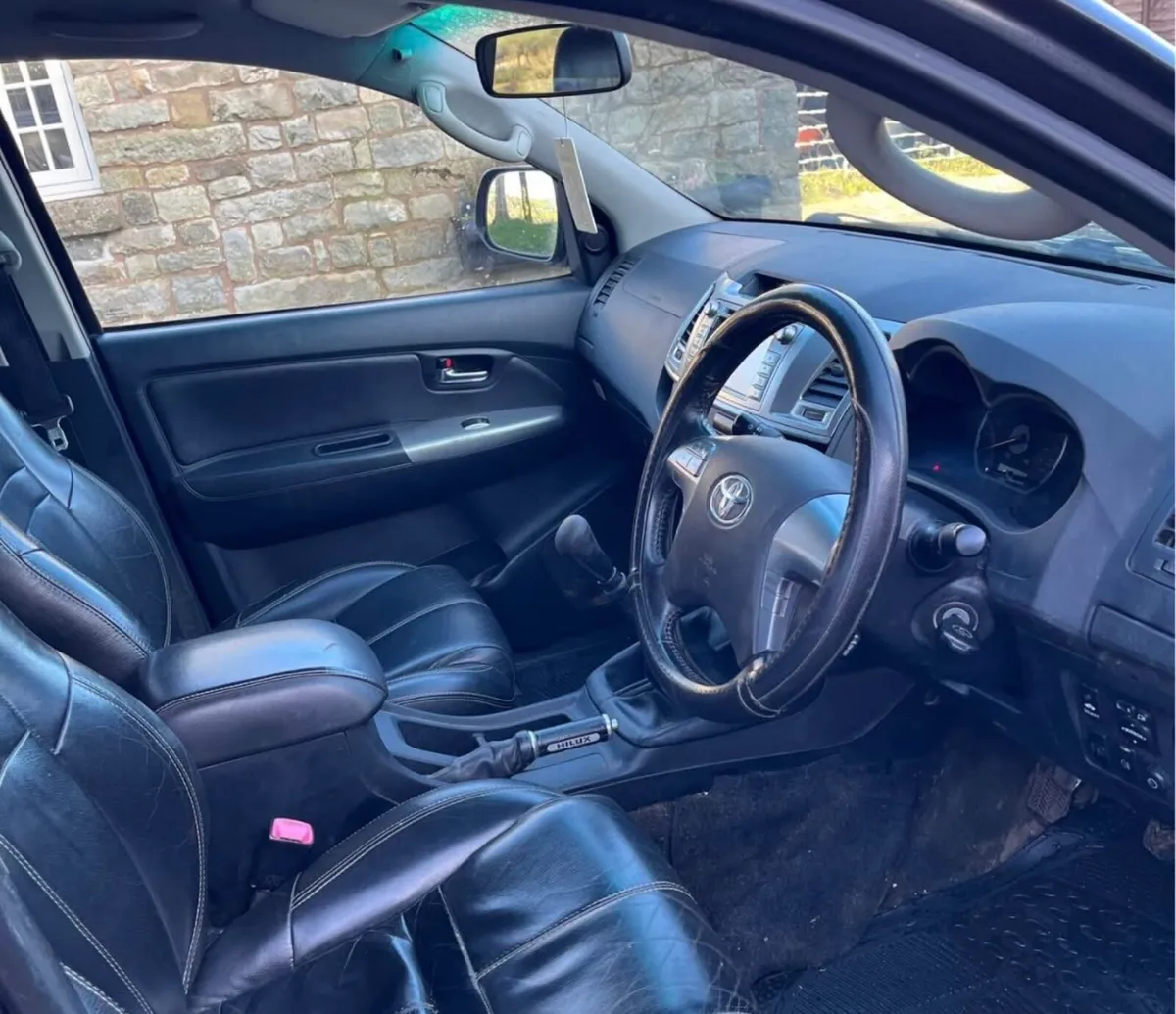 Toyota Hilux 2014 - Image 4