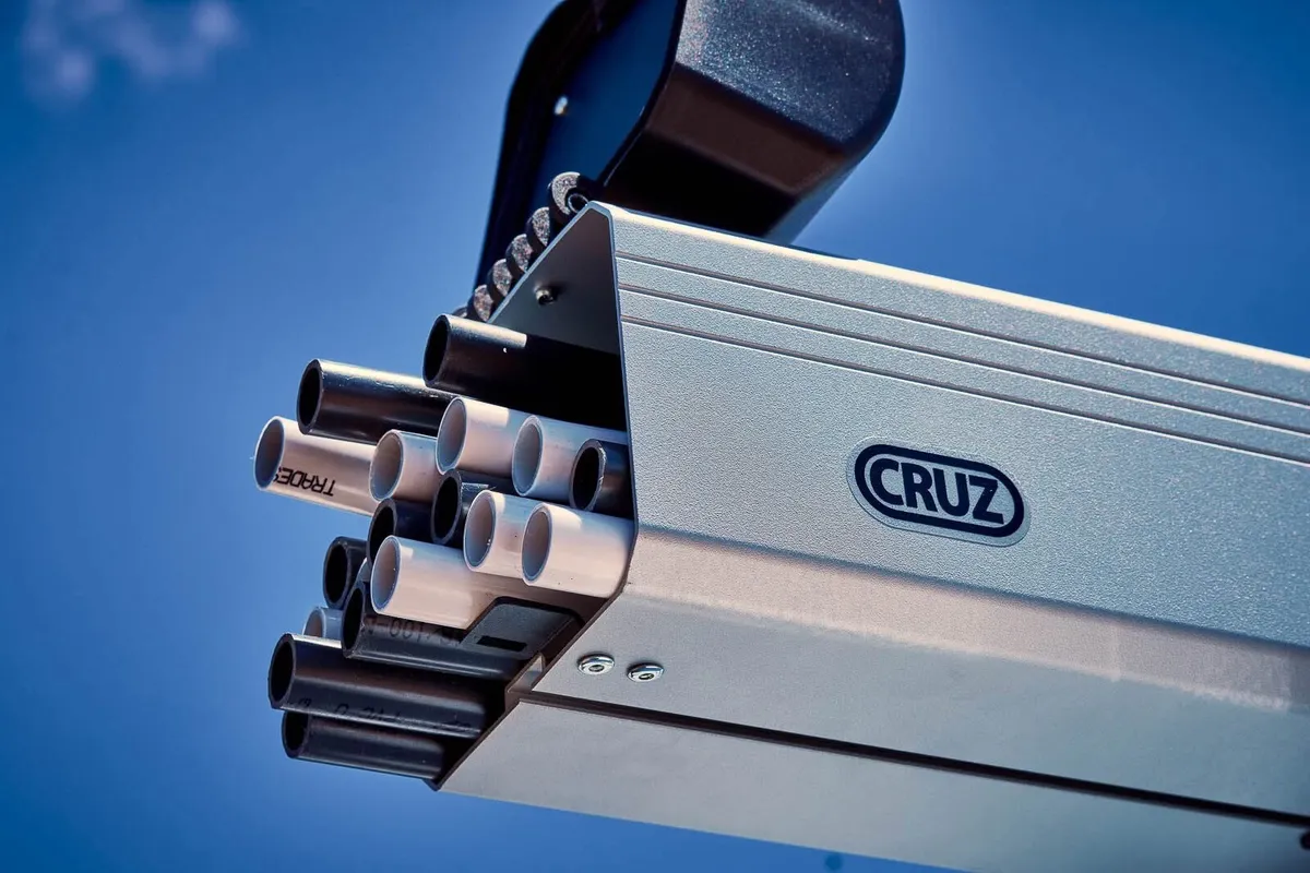 Cruz Aluminium Van Pipe Carrier 3m - Image 1