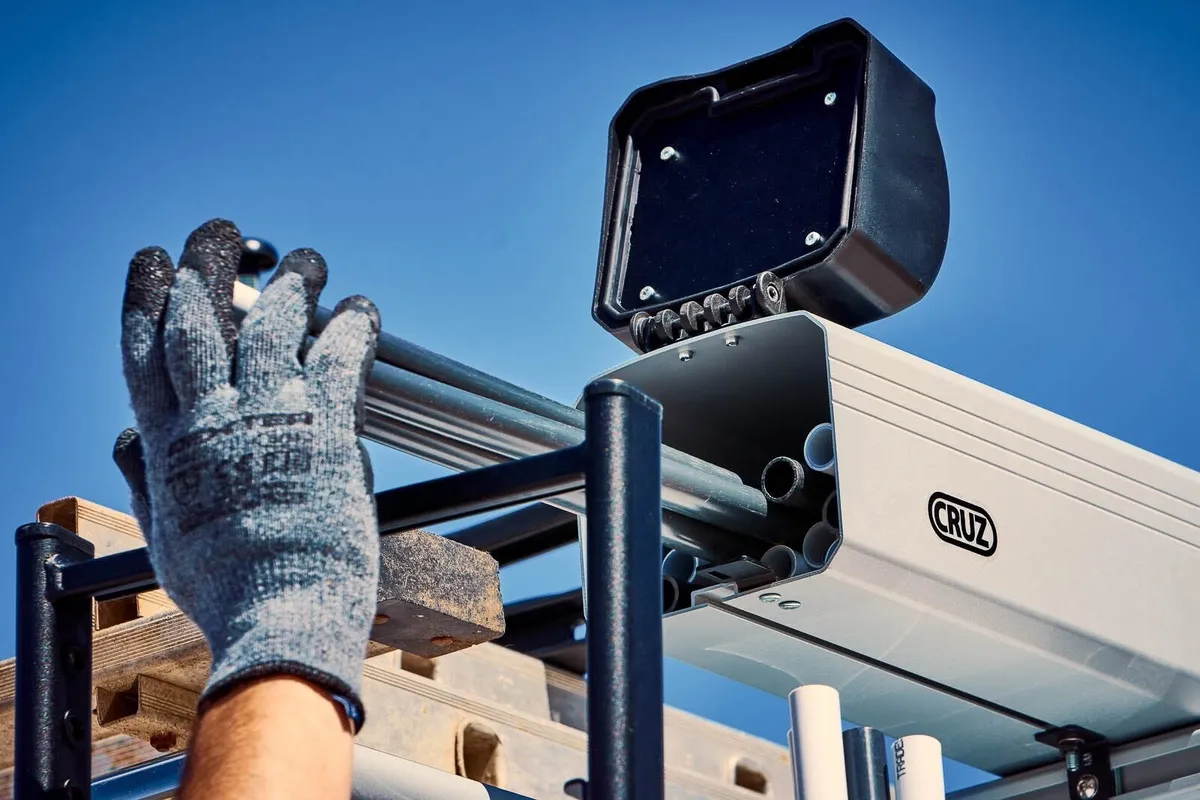 Cruz Aluminium Van Pipe Carrier 3m - Image 2