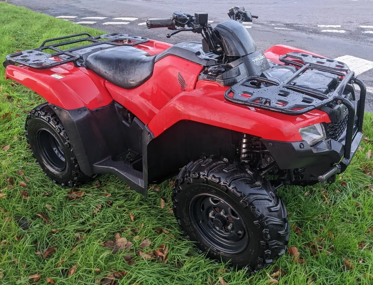 2023 Honda 420 2/4wd Only 500 hours Mint - Image 2