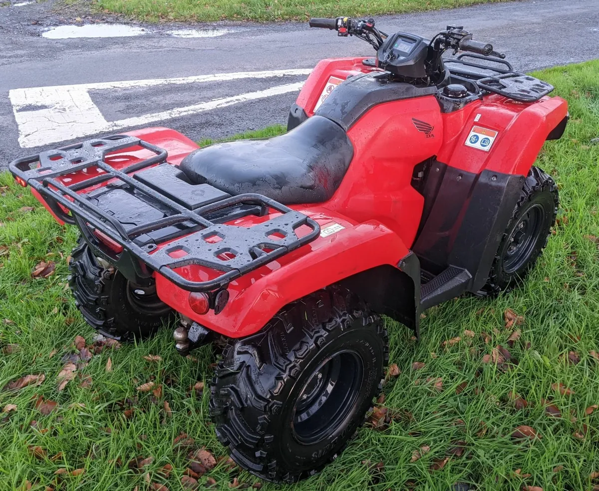 2023 Honda 420 2/4wd Only 500 hours Mint - Image 4