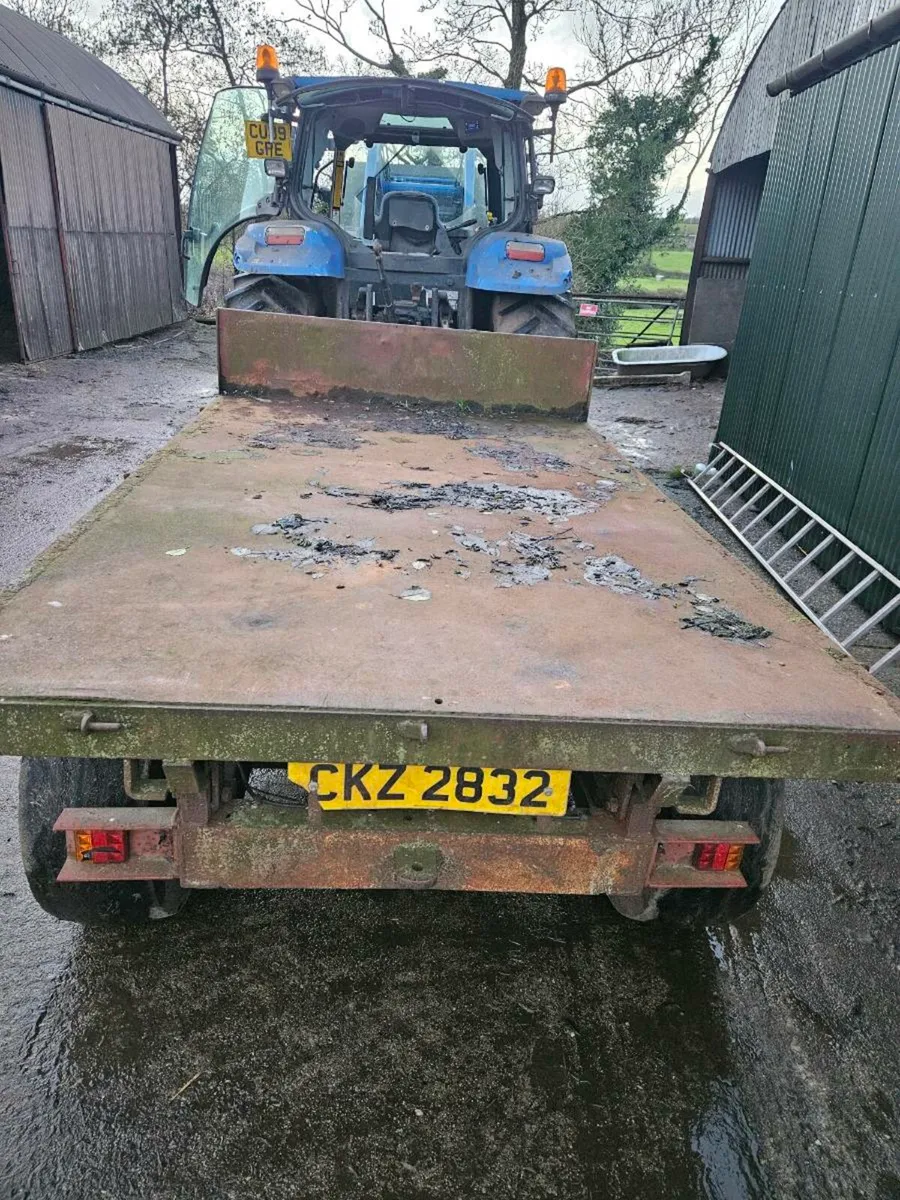 Tipping trailer - Image 3