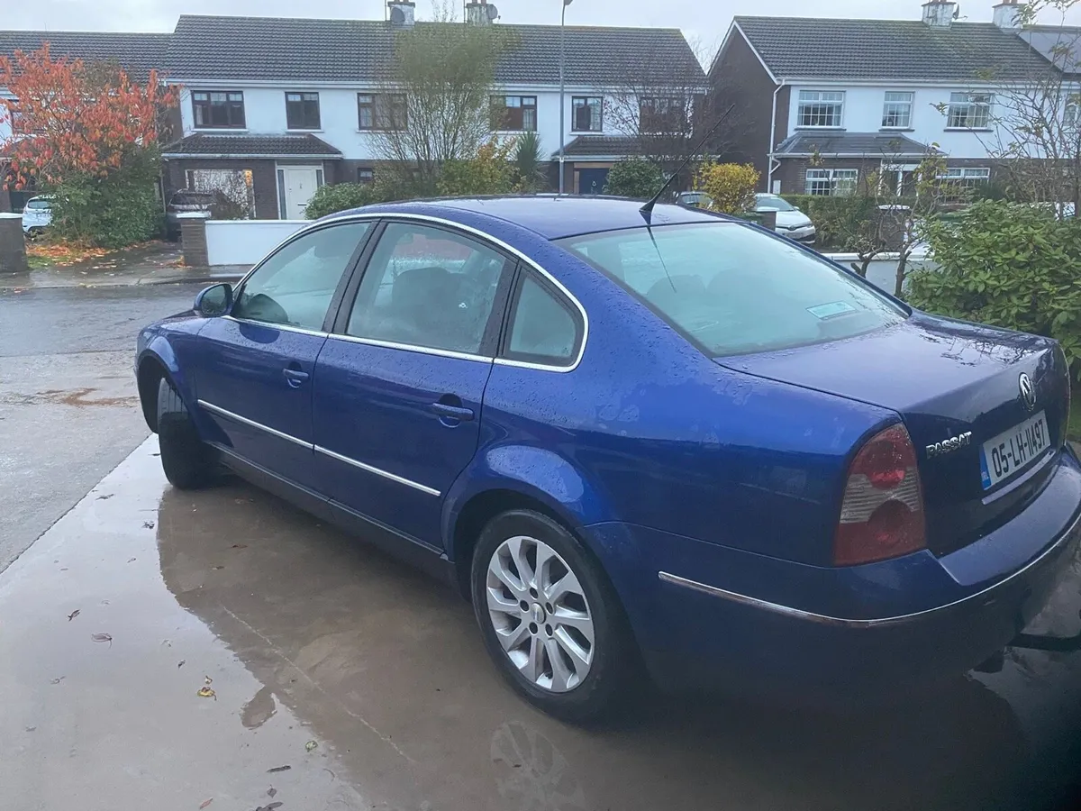 2005 Volkswagen Passat 1.9 TDI - Image 3