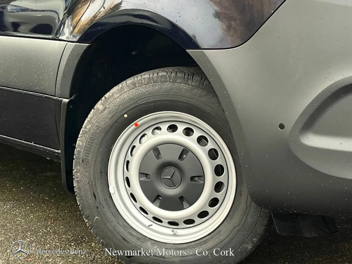 Mercedes-Benz Sprinter 319/36 SELECT LOW ROOF MEDI - Image 2