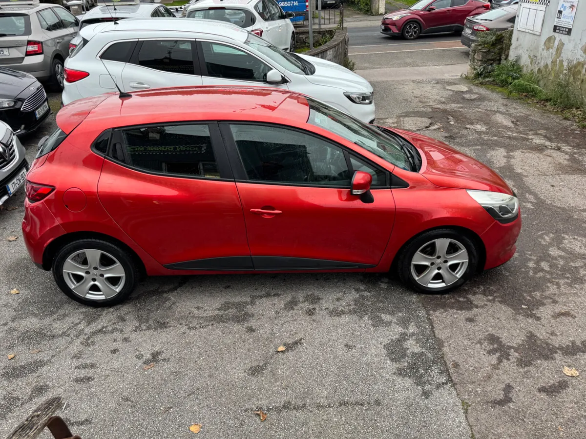 Renault Clio Ideal starter car - Image 2
