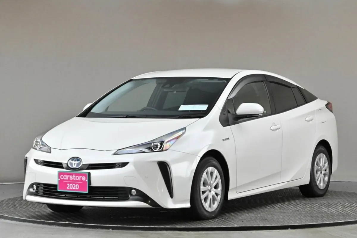 Toyota Prius **JAN 2026 PRICING NOW** 1.8 HYBRID * - Image 3