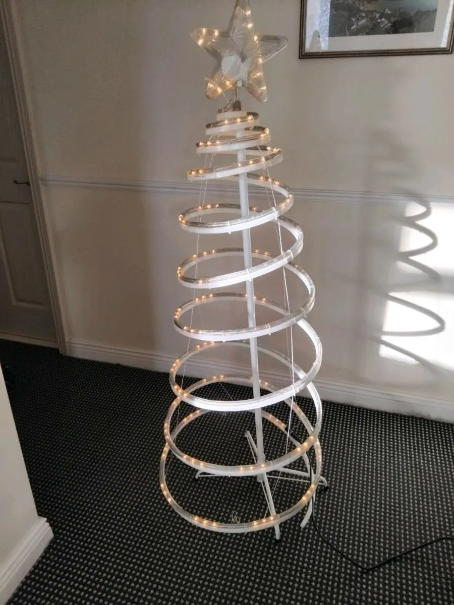 Christmas tree 5ft - Image 1