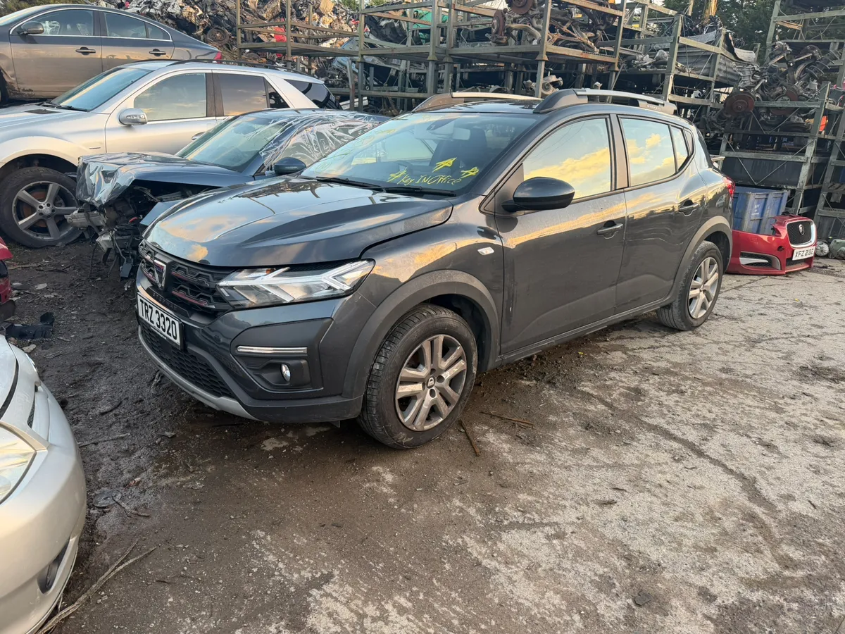 Breaking 2023 Dacia sandero stepway - Image 1