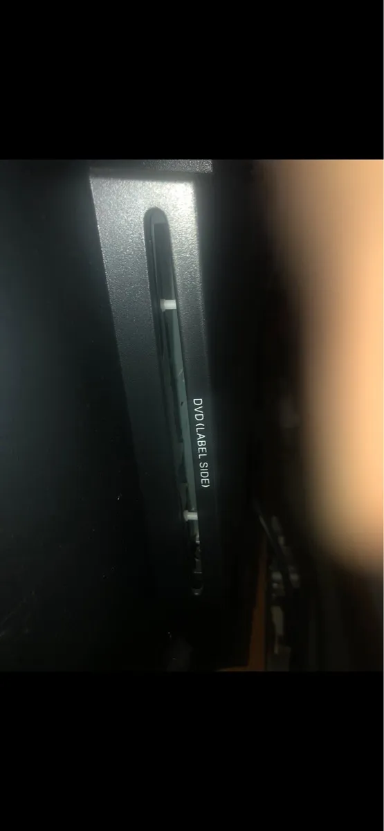 Tv with dvd player - Image 3