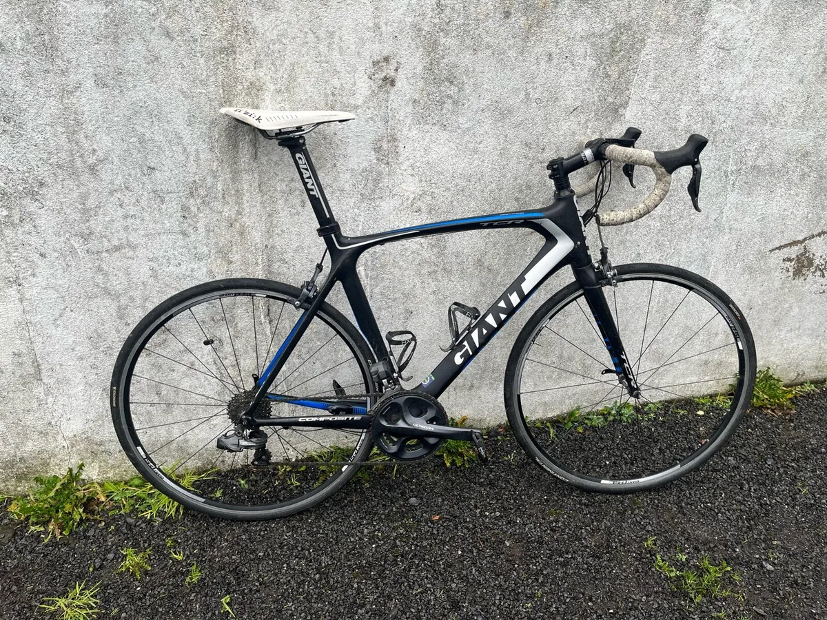Giant TCR Advanced road bike - di2 - Image 1