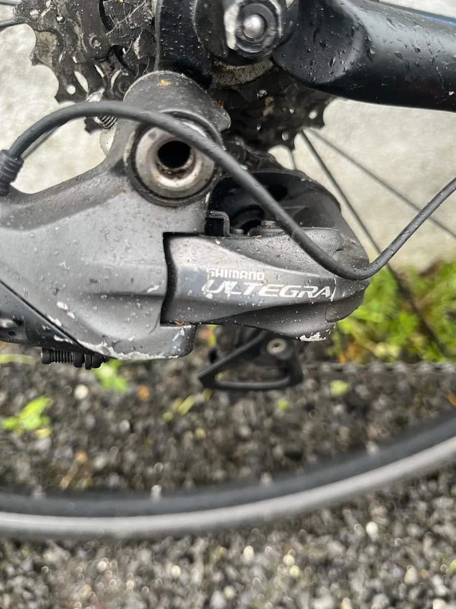 Giant TCR Advanced road bike - di2 - Image 2