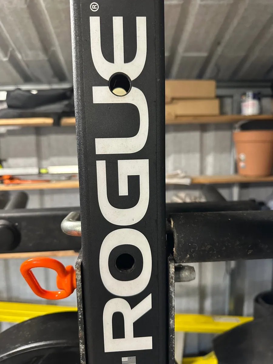 Rogue 30" R-3BT Rack, Bars, Weights, & Accessories - Image 4