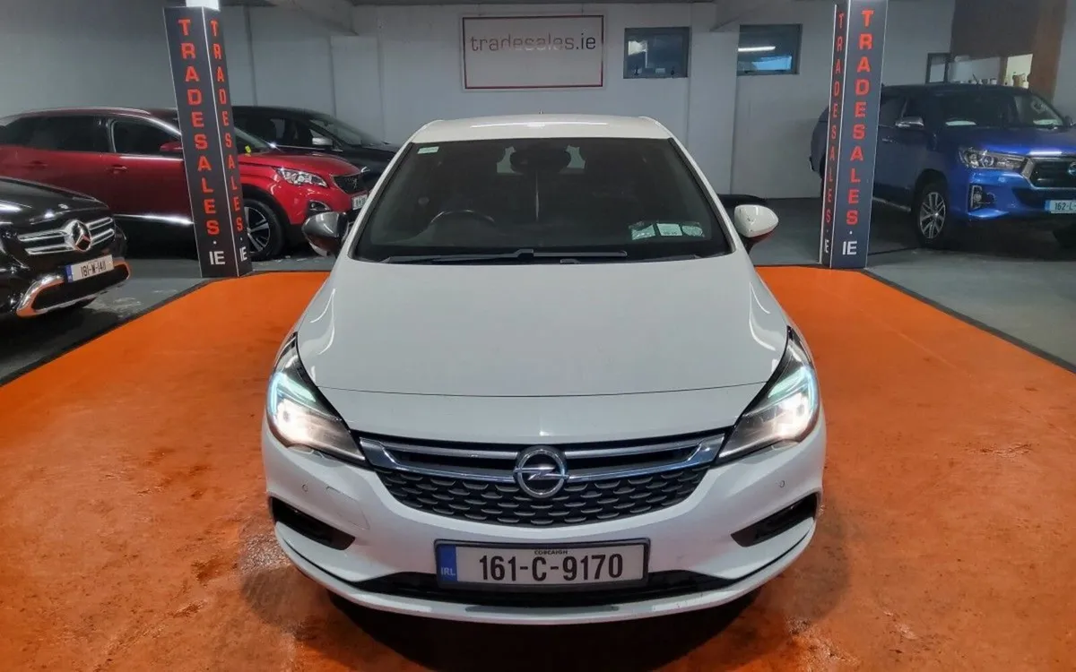 Opel Astra 1.6CDTi 110PS Sri - Image 3