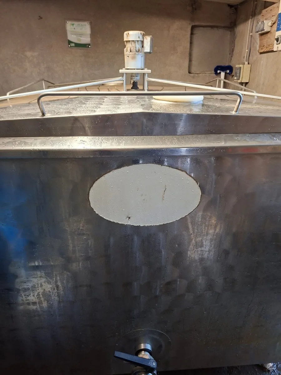 1800 Ice Bank, Milk Tank and Compressor - Image 1