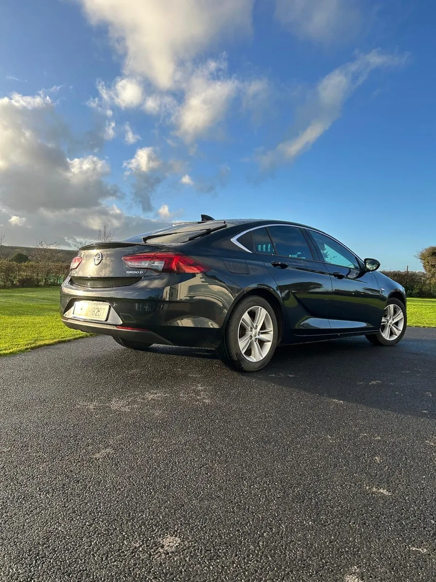 Opel Insignia - Image 2