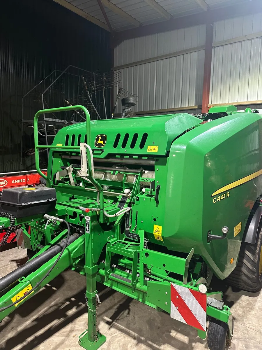 C441R John Deere combi baler - Image 3