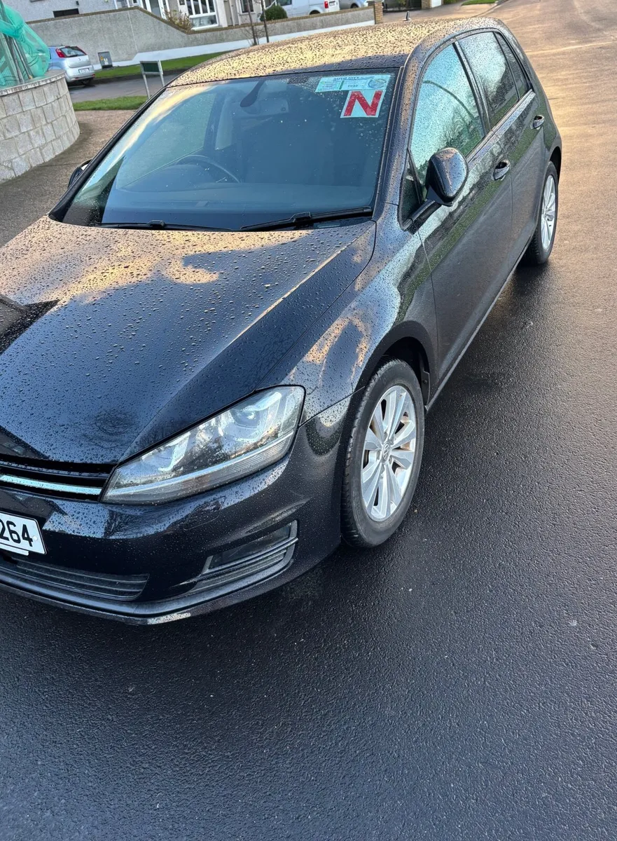 Volkswagen Golf 2015 1.2L petrol - Image 1