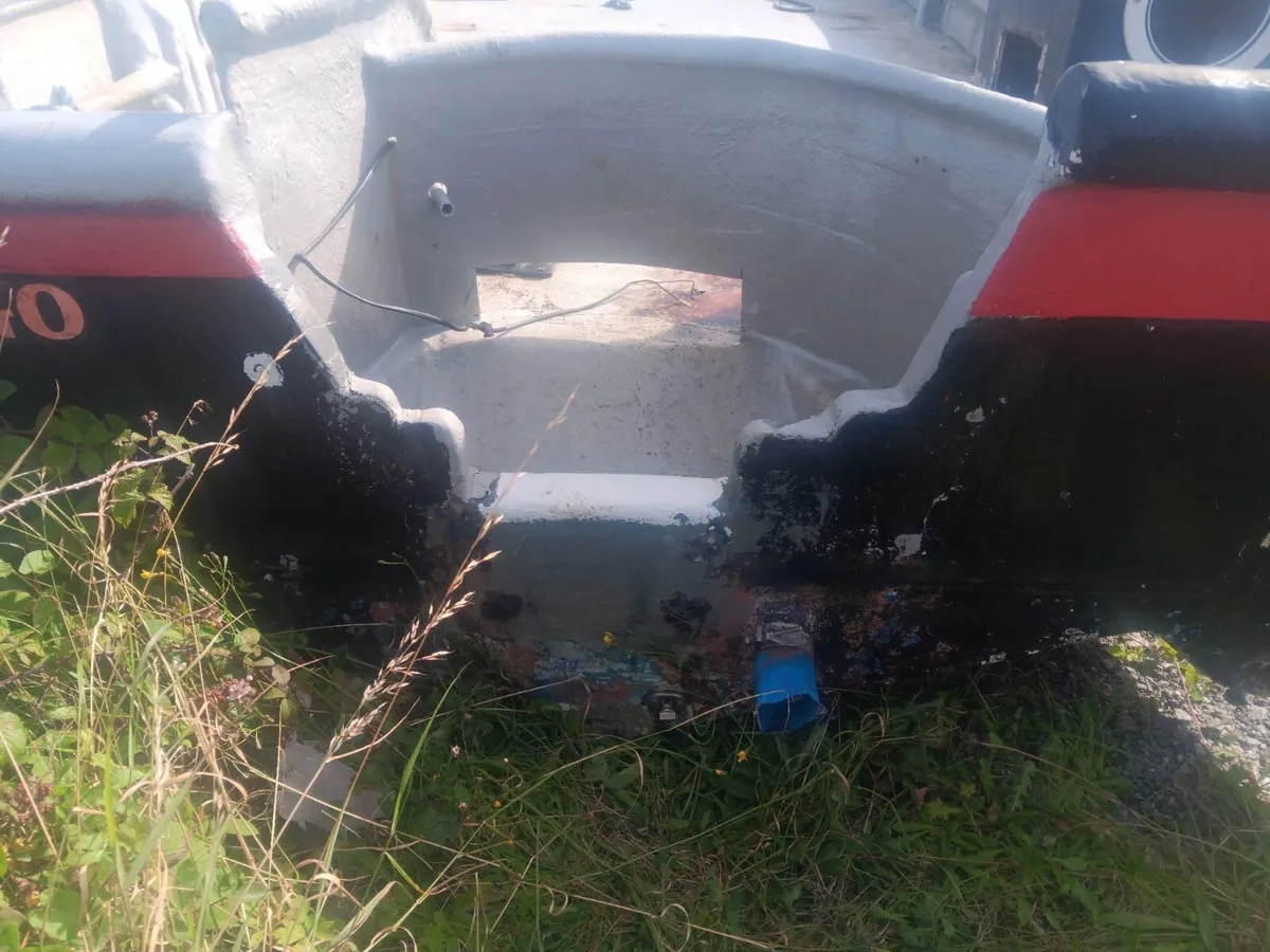 24ft fibreglass boat - Image 3