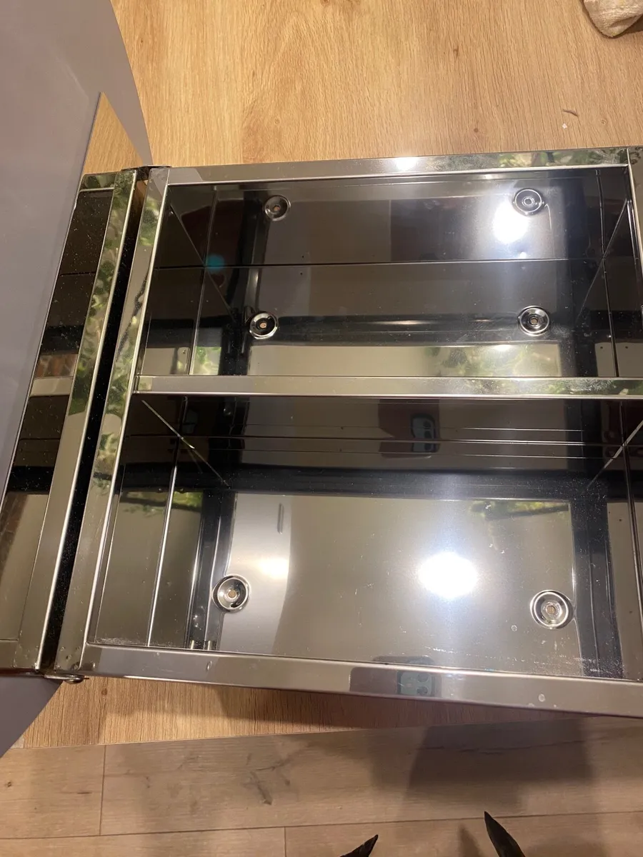 Bathroom items - Image 3