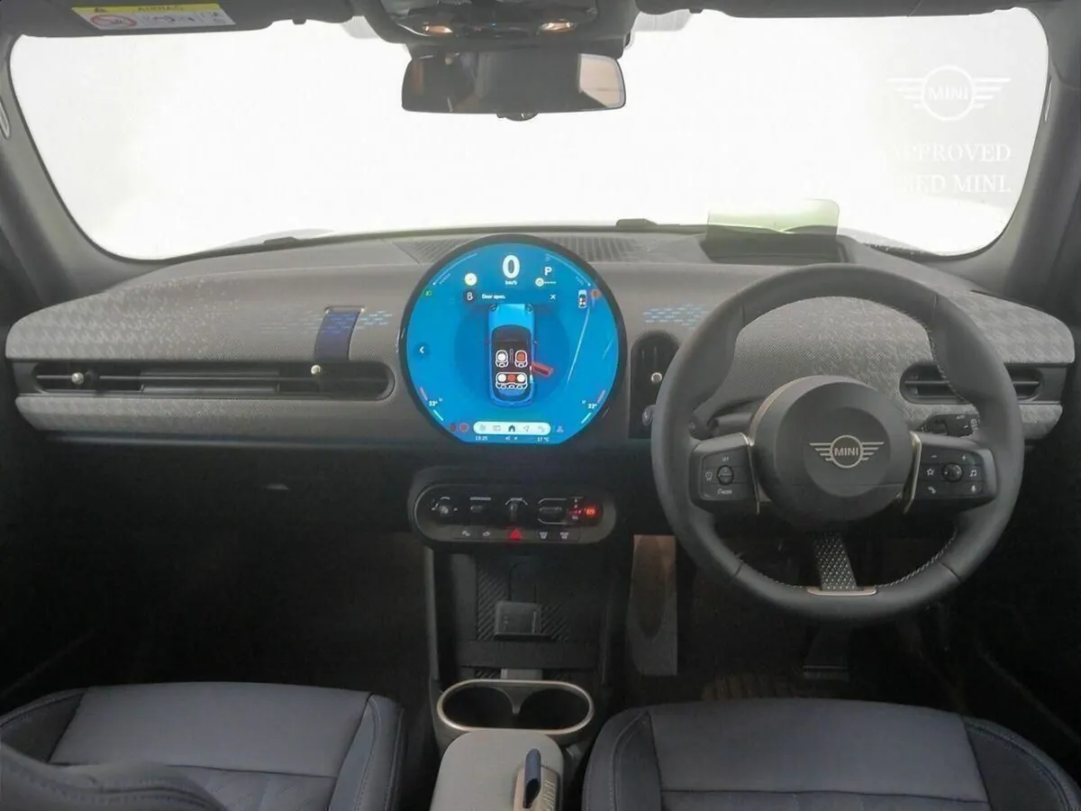 Mini Cooper Cooper C 5 Door - Image 4