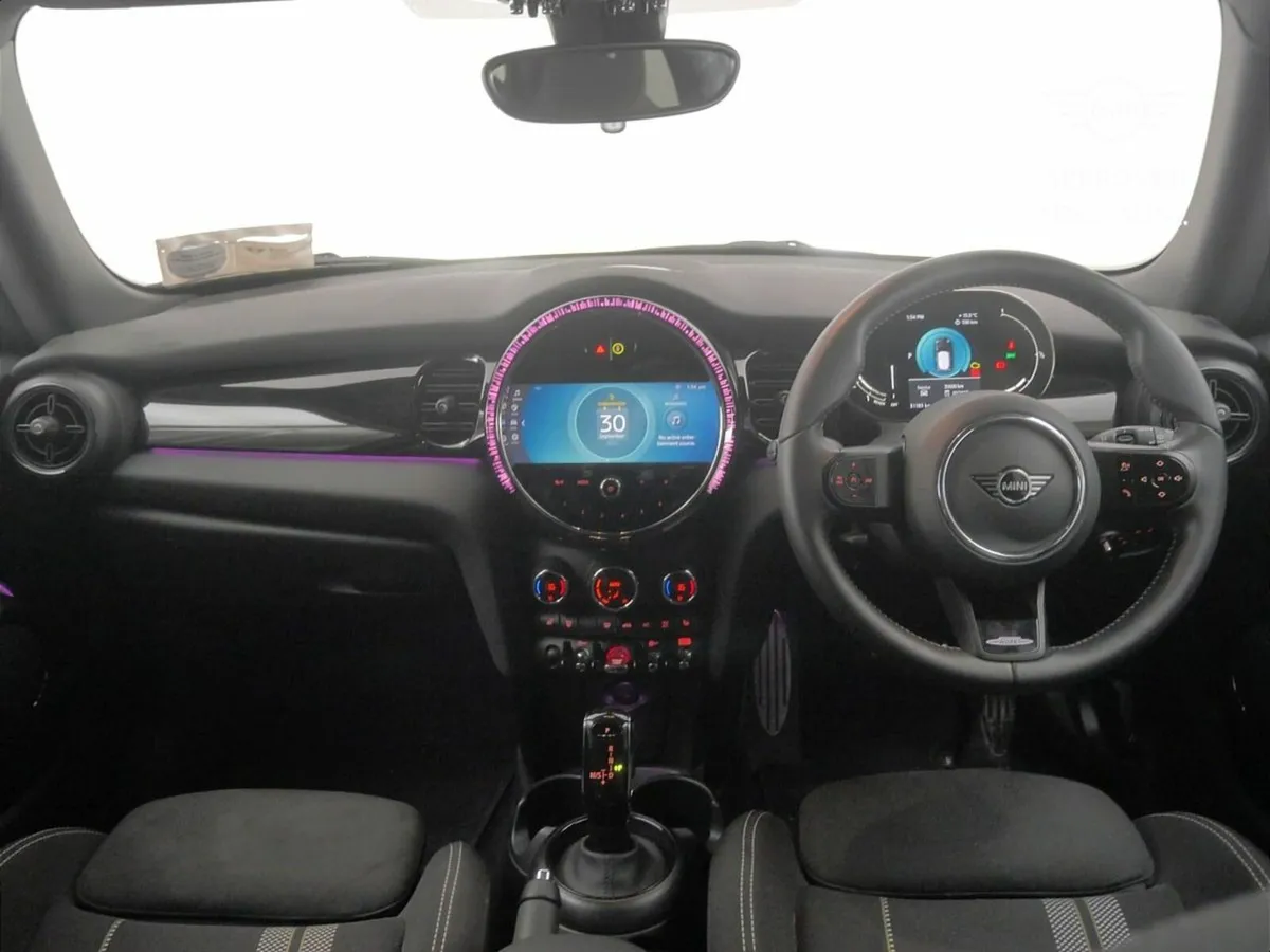 Mini Cooper 3-Door Cooper Sport - Image 4