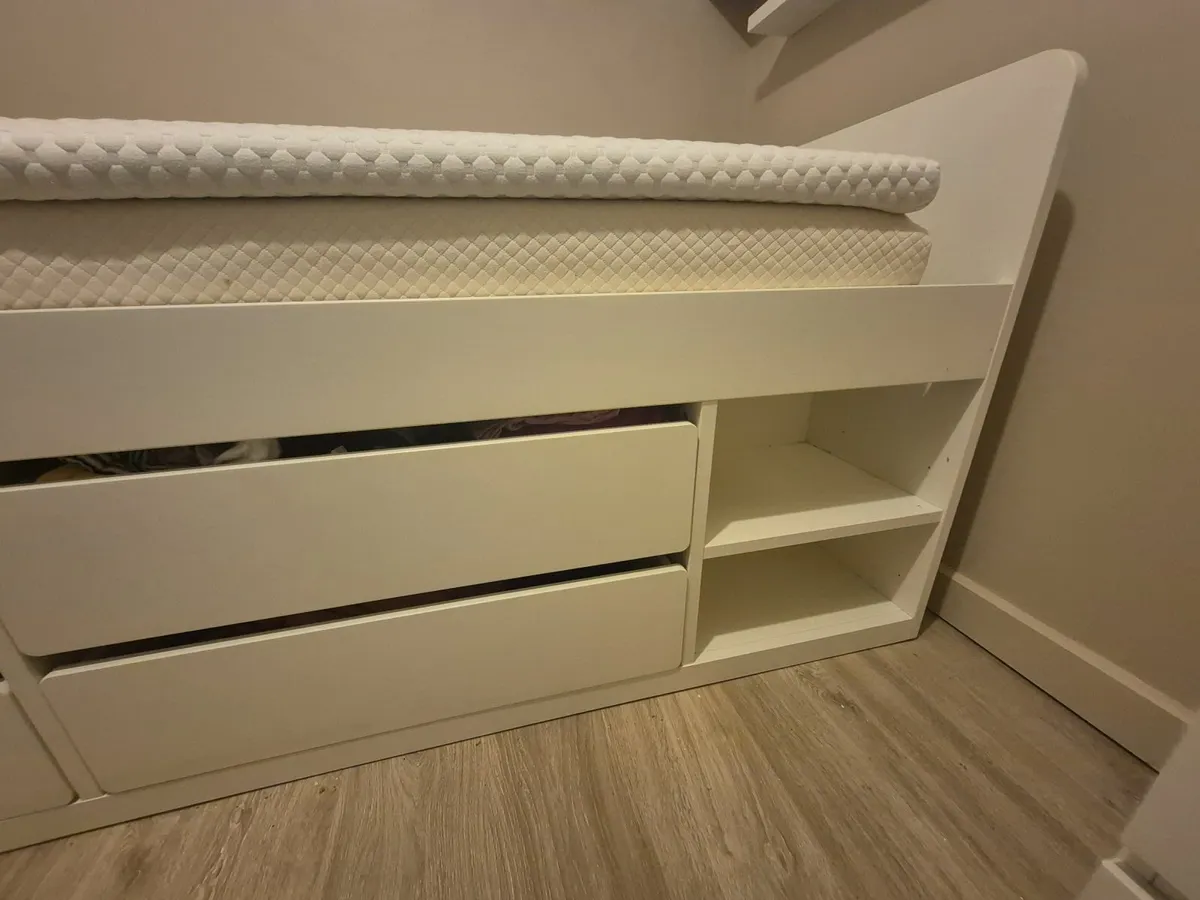 Single bed - Image 3