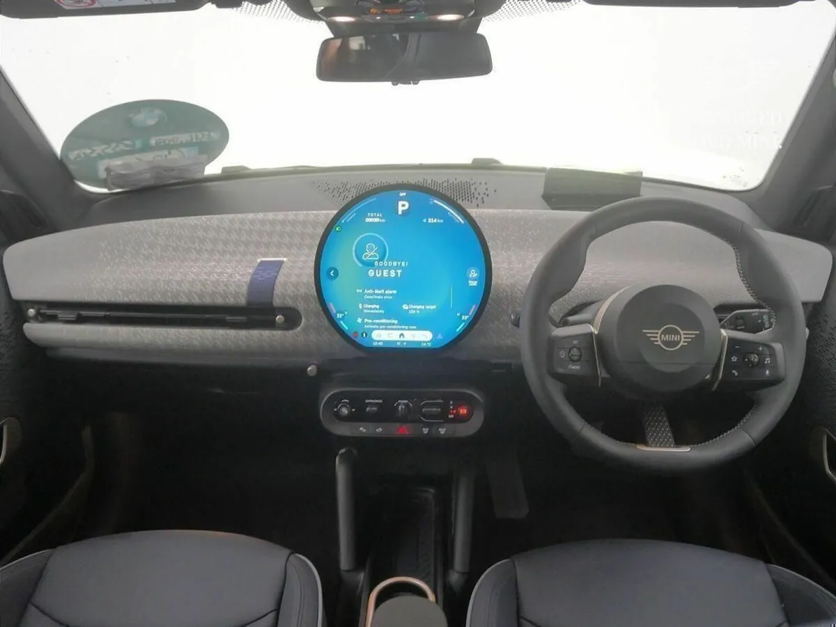 Mini Cooper Cooper SE - Image 4