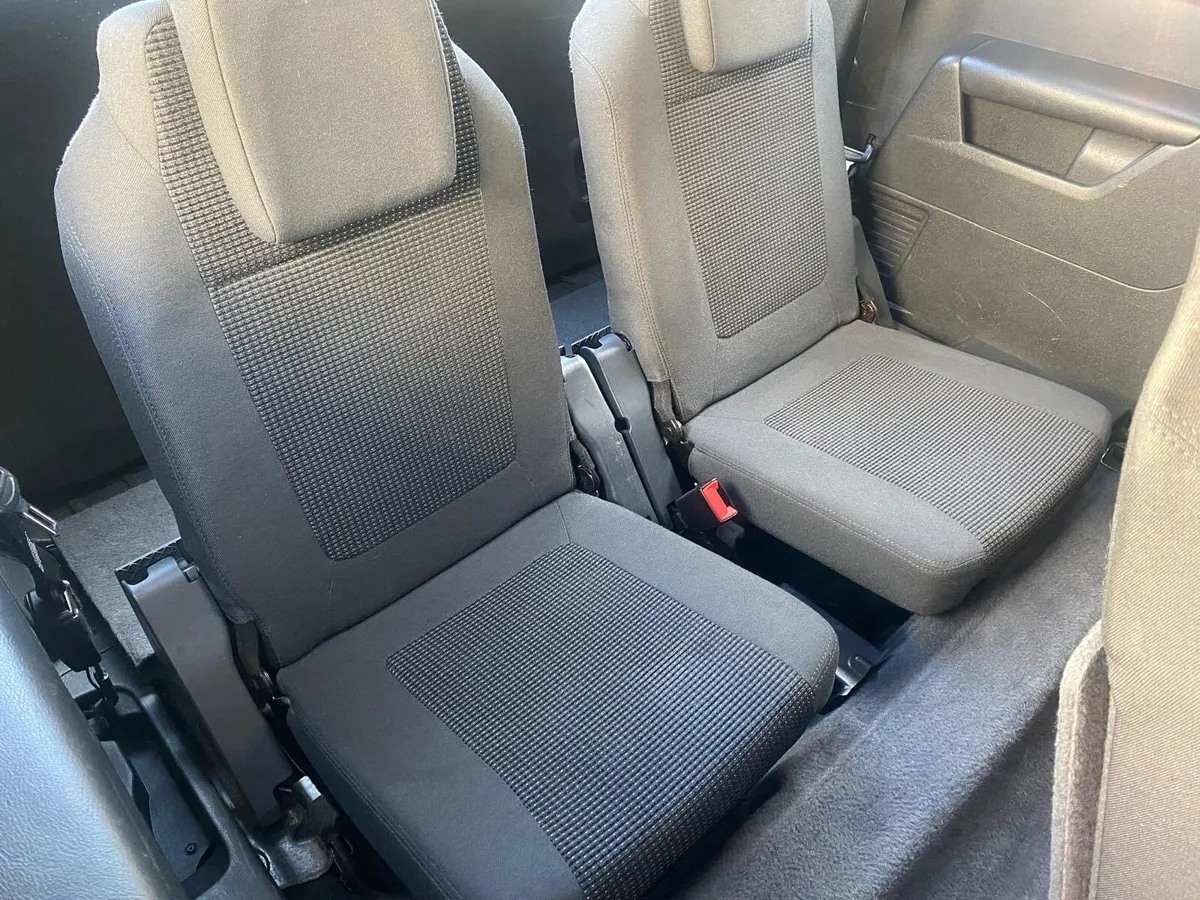 7 Seater Ncted & Taxed 198kms - Image 4