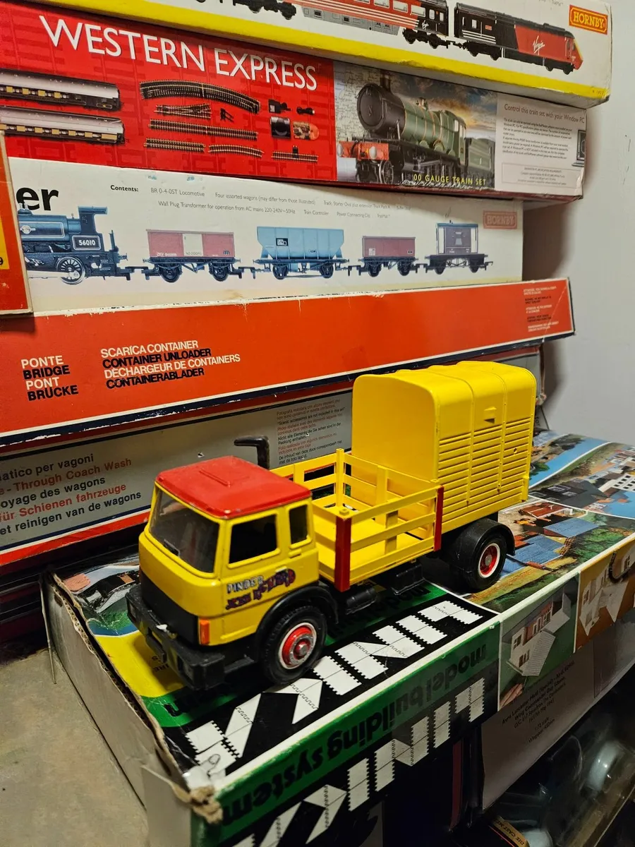 Britains Iveco Circus Code3 - Image 1