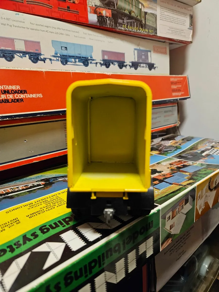 Britains Iveco Circus Code3 - Image 3