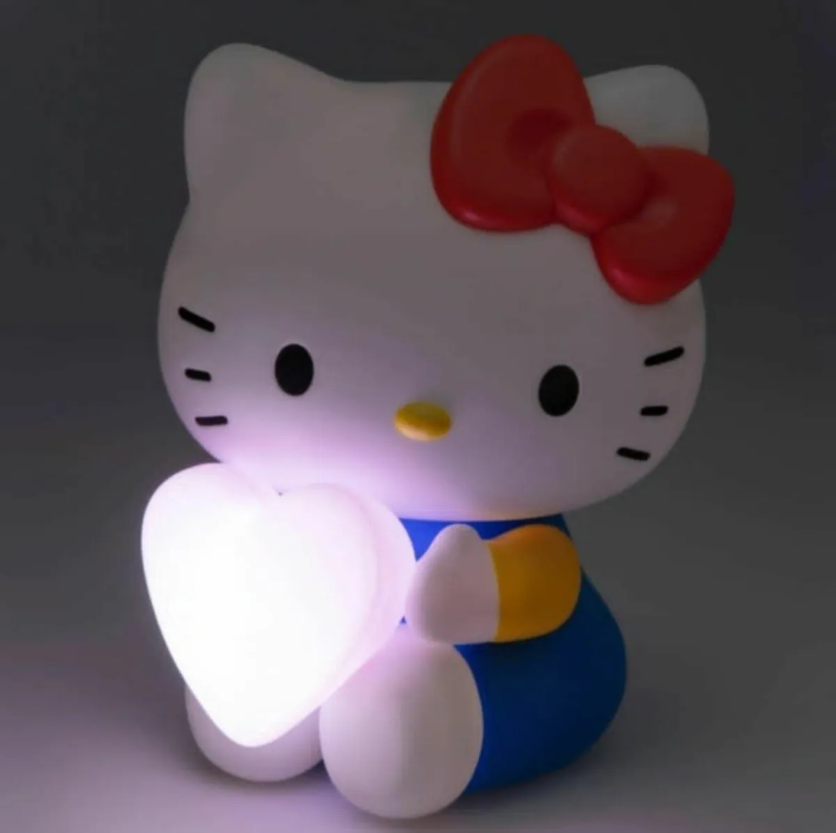 Hello kitty lamp and teddy - Image 2