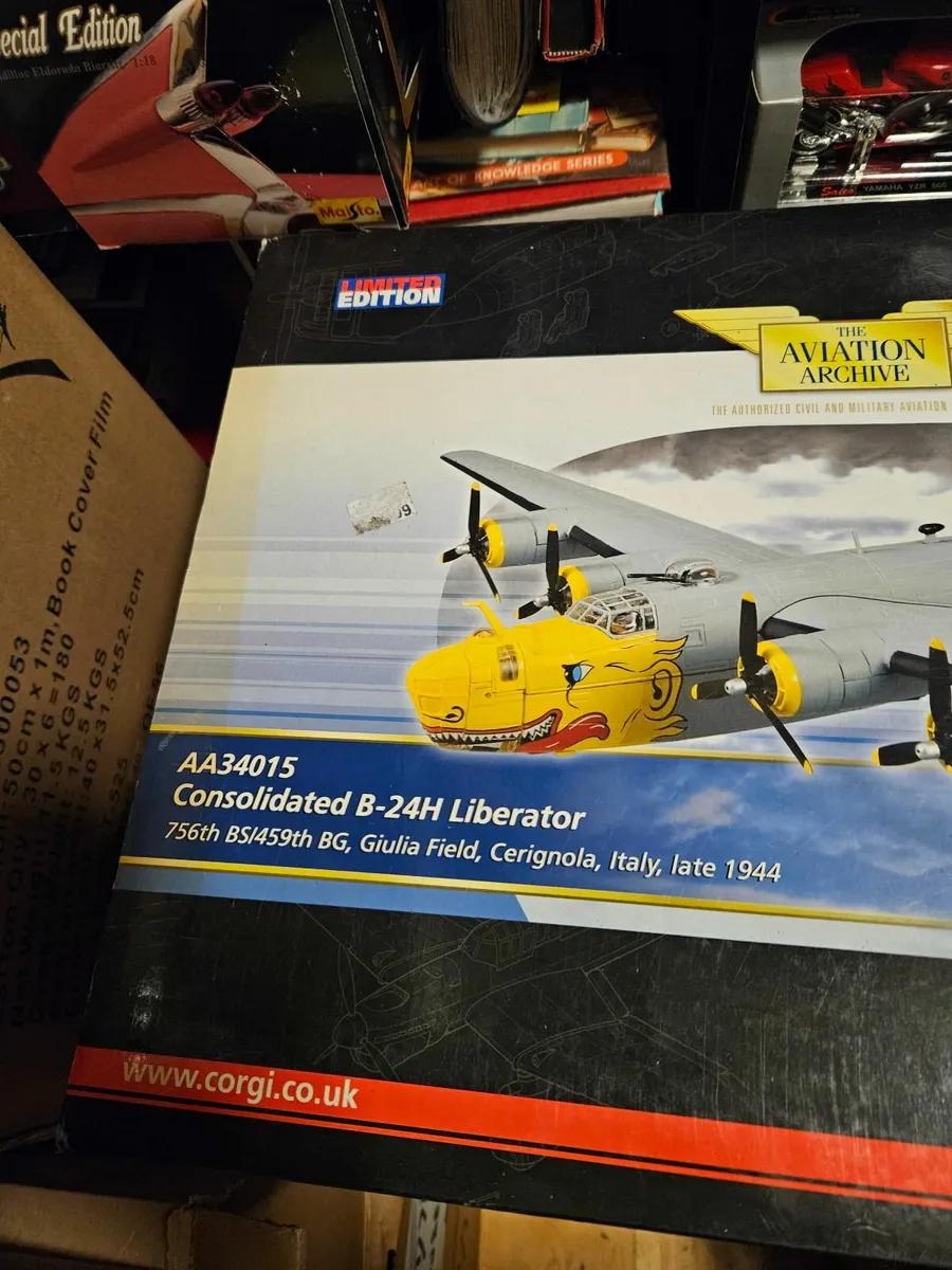 Corgi B24 Liberator - Image 2