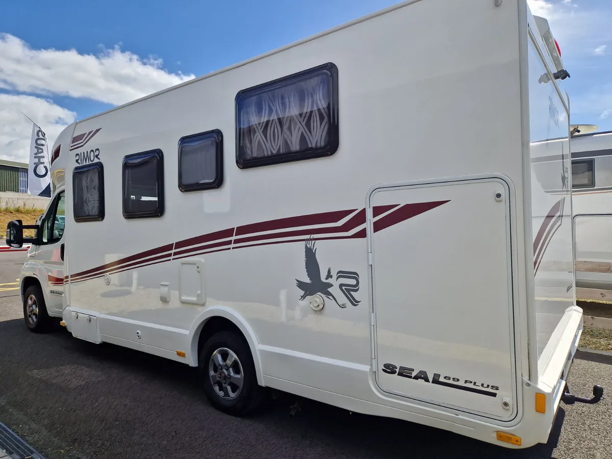 2018 RIMOR SEAL 69 PLUS FIXED BED - Image 2