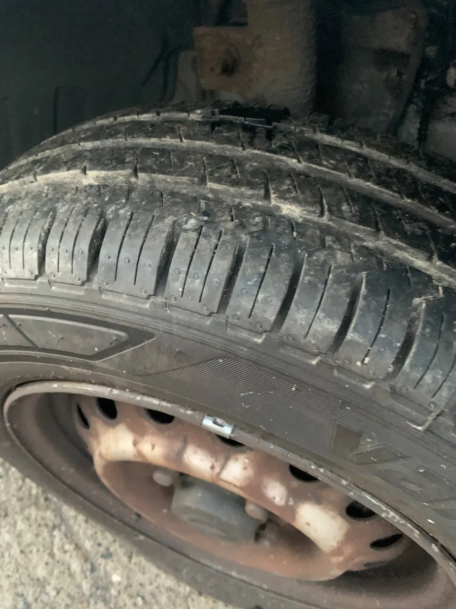 2011 NISSAN NV200 DIESEL VAN - Image 2