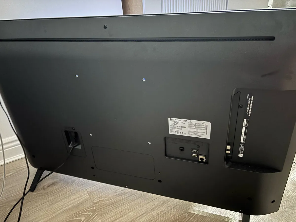 LG smart Tv - Image 3