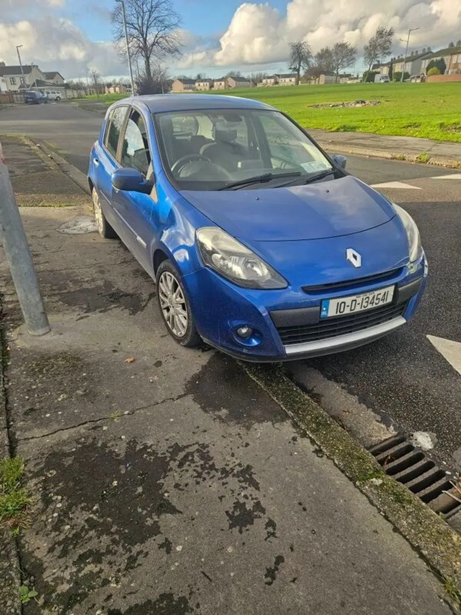 2010 Renault Clio - Image 2